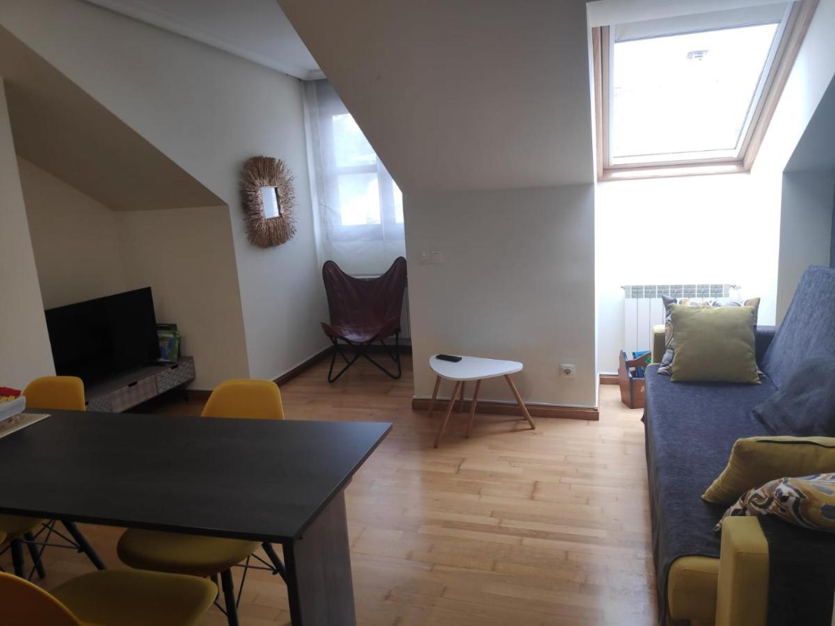 Apartamento Irene Centrico Con Wifi Y Parking Coche Tamano Medio Onís エクステリア 写真