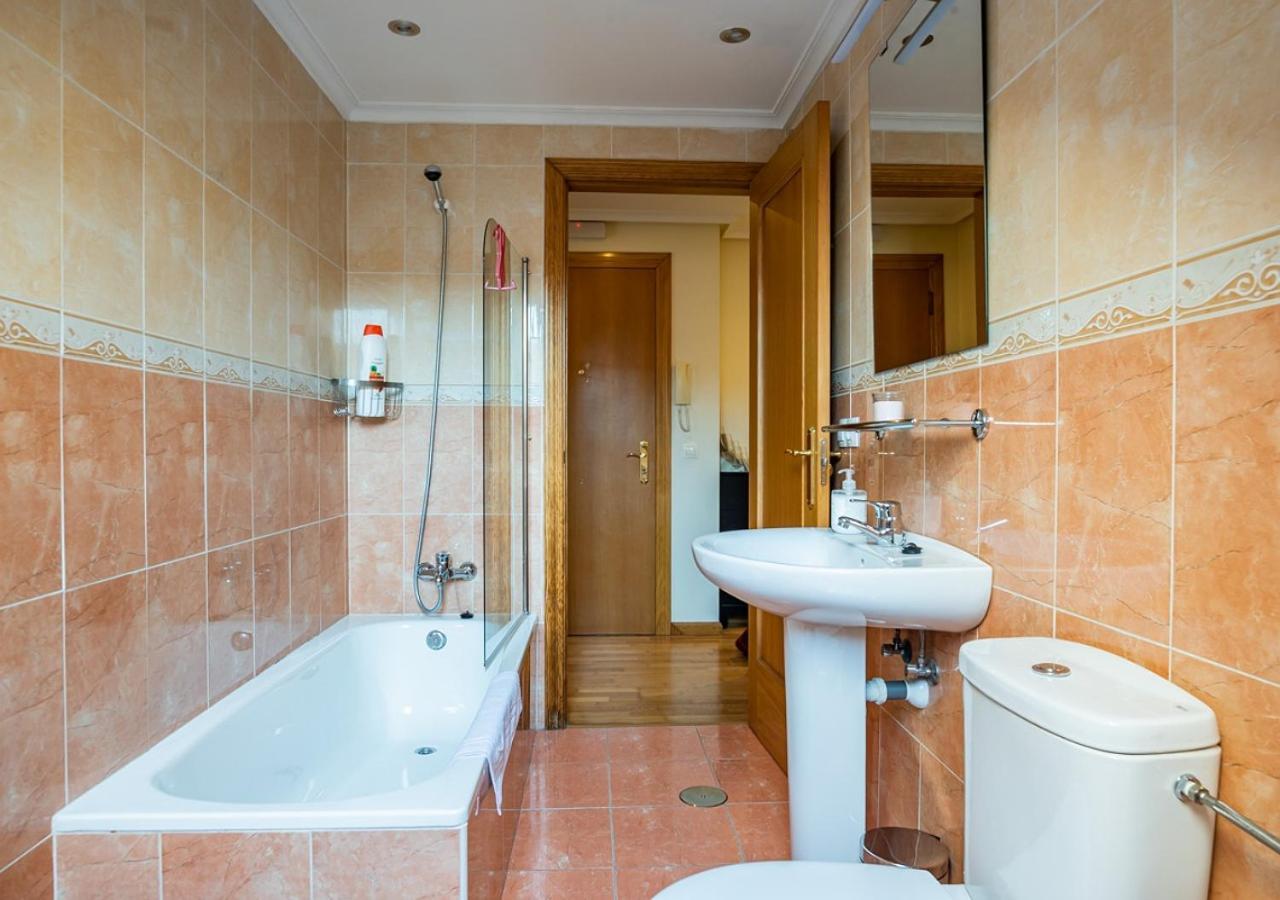 Apartamento Irene Centrico Con Wifi Y Parking Coche Tamano Medio Onís エクステリア 写真